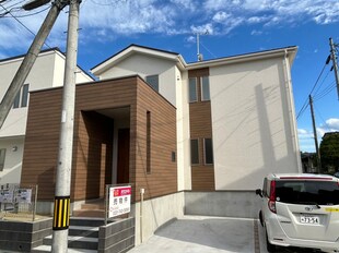 日本平戸建貸家Ⅱの物件外観写真